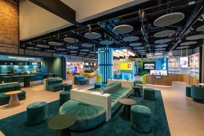 EE Unveils New Studio Store in Westfield London