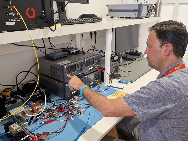 Vodafone, i2CAT Foundation develop automated Open RAN management system