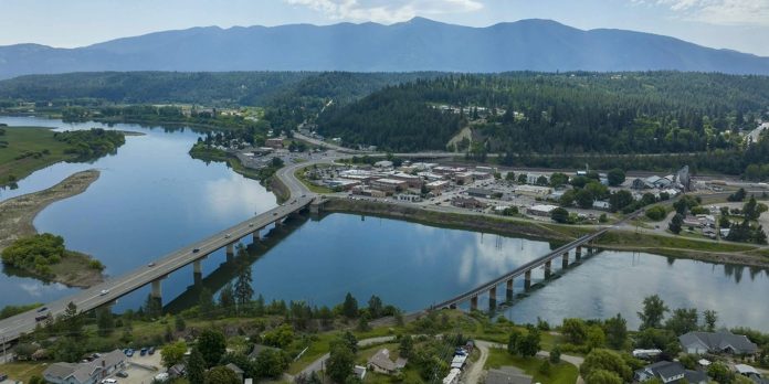 T‑Mobile Marks $20M Milestone in Hometown Grants