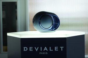 Devialet Unveils Phantom Ultimate 98 dB – Pulse Blue Speaker